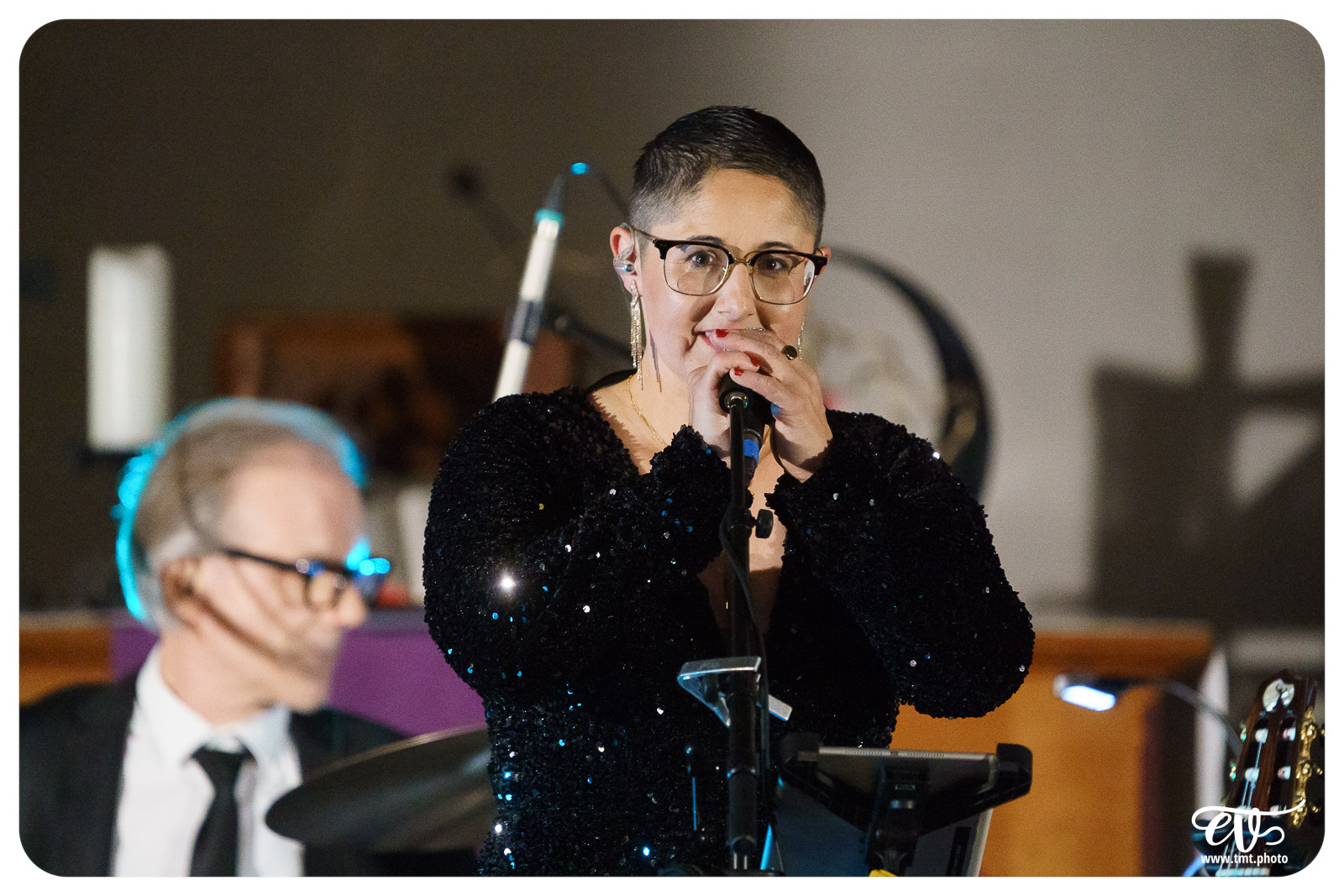 MAGALIE SARAH LÖFFLER AND THE BRASS 'N GROOVE BAND